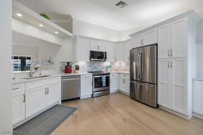 Building Photo - 13040 Castle Harbour Dr