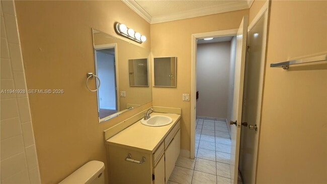 Building Photo - 6607 Winfield Blvd