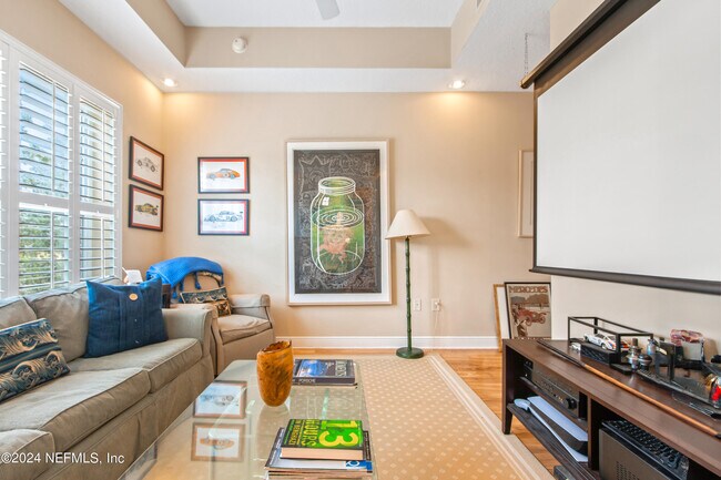 Building Photo - 4300 S Beach Pkwy