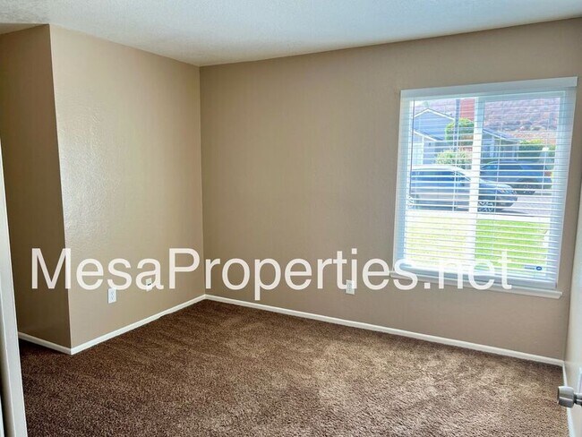 Building Photo - 3153 Antietam Dr