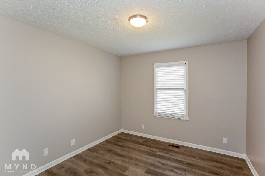 Building Photo - 6040 Buell Ln