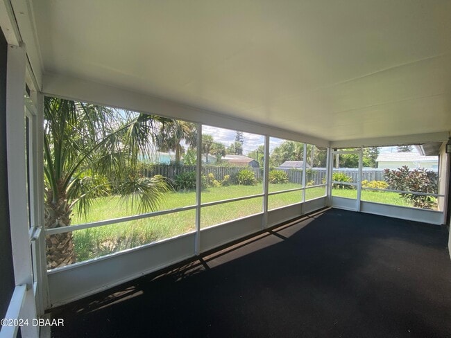 Building Photo - 12 Ocean Crest Dr