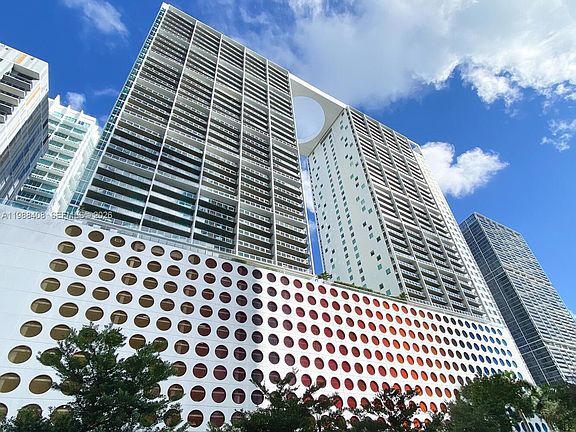 Building Photo - 55 SE 6th St