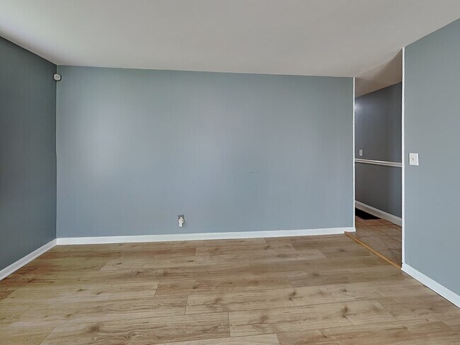 Building Photo - 3020 Wenonah Park Pl SW