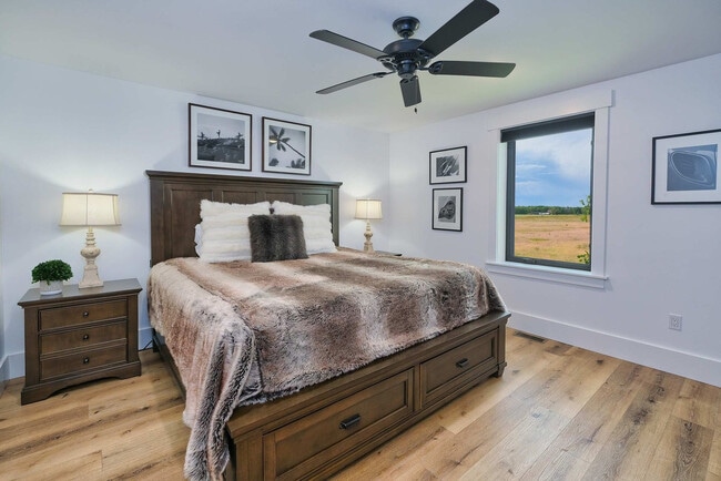 Building Photo - 4742 Heads Up Rd