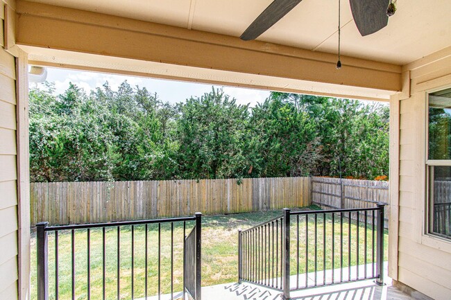Building Photo - 4831 Rosaline Dr