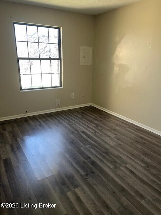 Building Photo - 1707A Cliff Ridge Ct