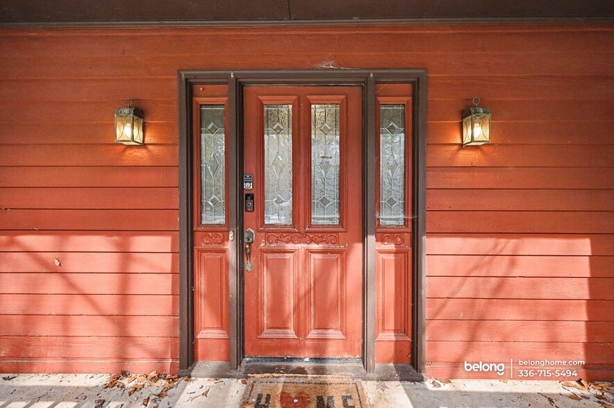 Building Photo - 11209 Crestmont Dr