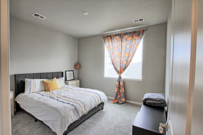 Building Photo - 3 bed 2.5 bath Parker home built in 2020