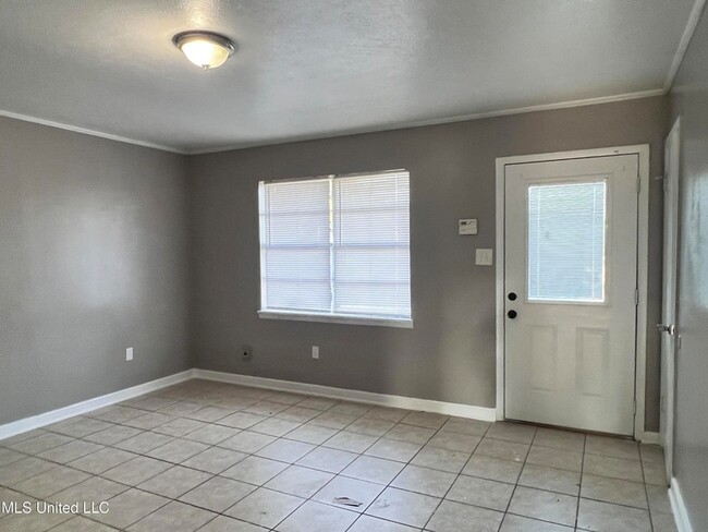 Building Photo - 11520 Klein Rd