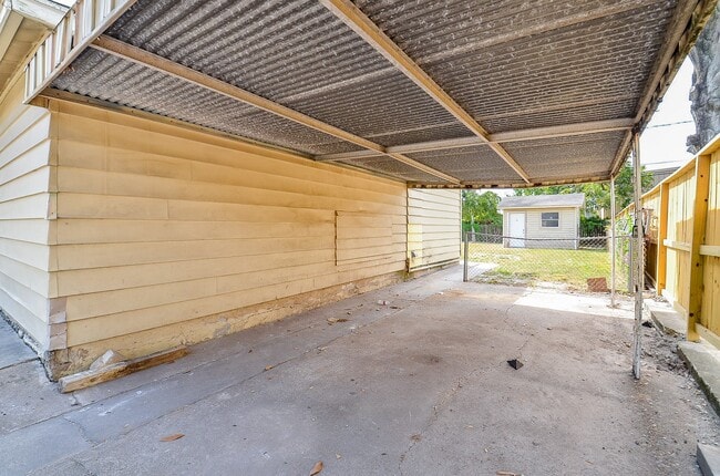 Building Photo - 6741 Limestone St
