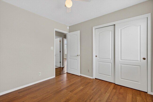 Building Photo - 2413 Agua Fria Dr NE