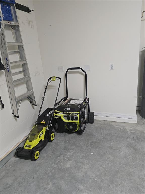 Building Photo - 2207 Midnight Pearl Dr