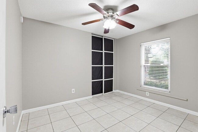 Building Photo - 3 bedroom 2 bath house in Northwood Pines