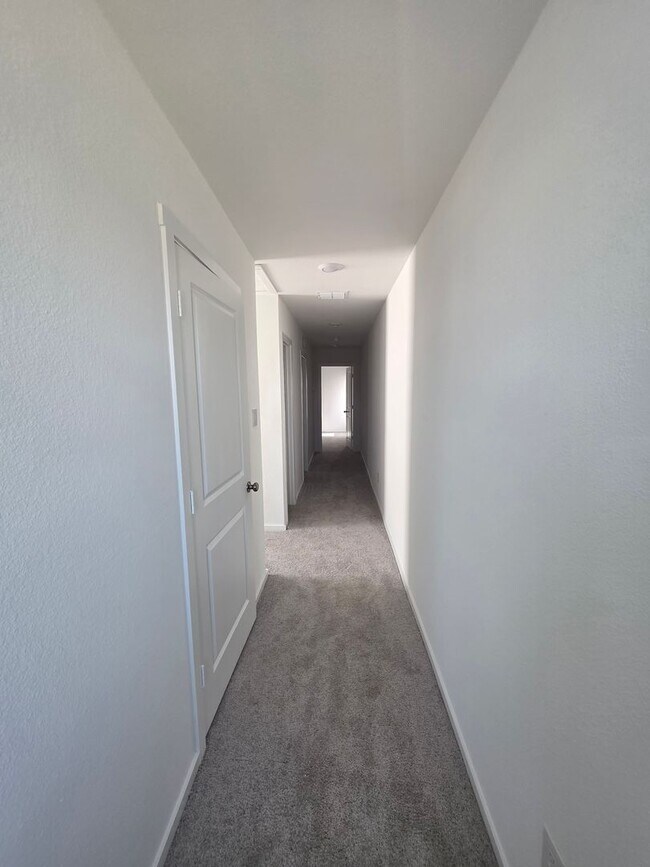 Building Photo - Charming 3-Bedroom Home in Providence Vill...