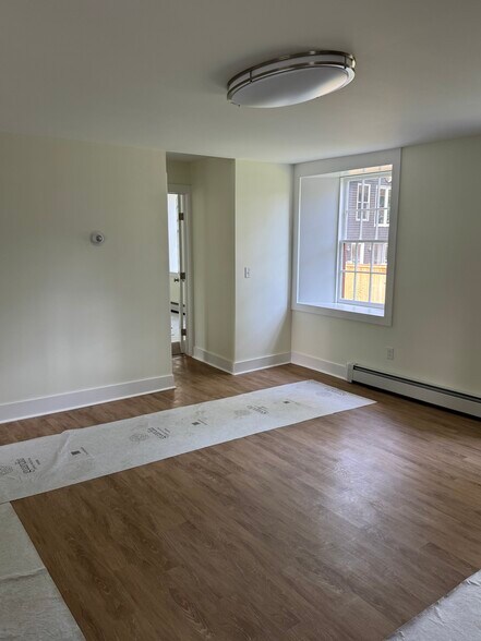 Dining Room - 274 Main St