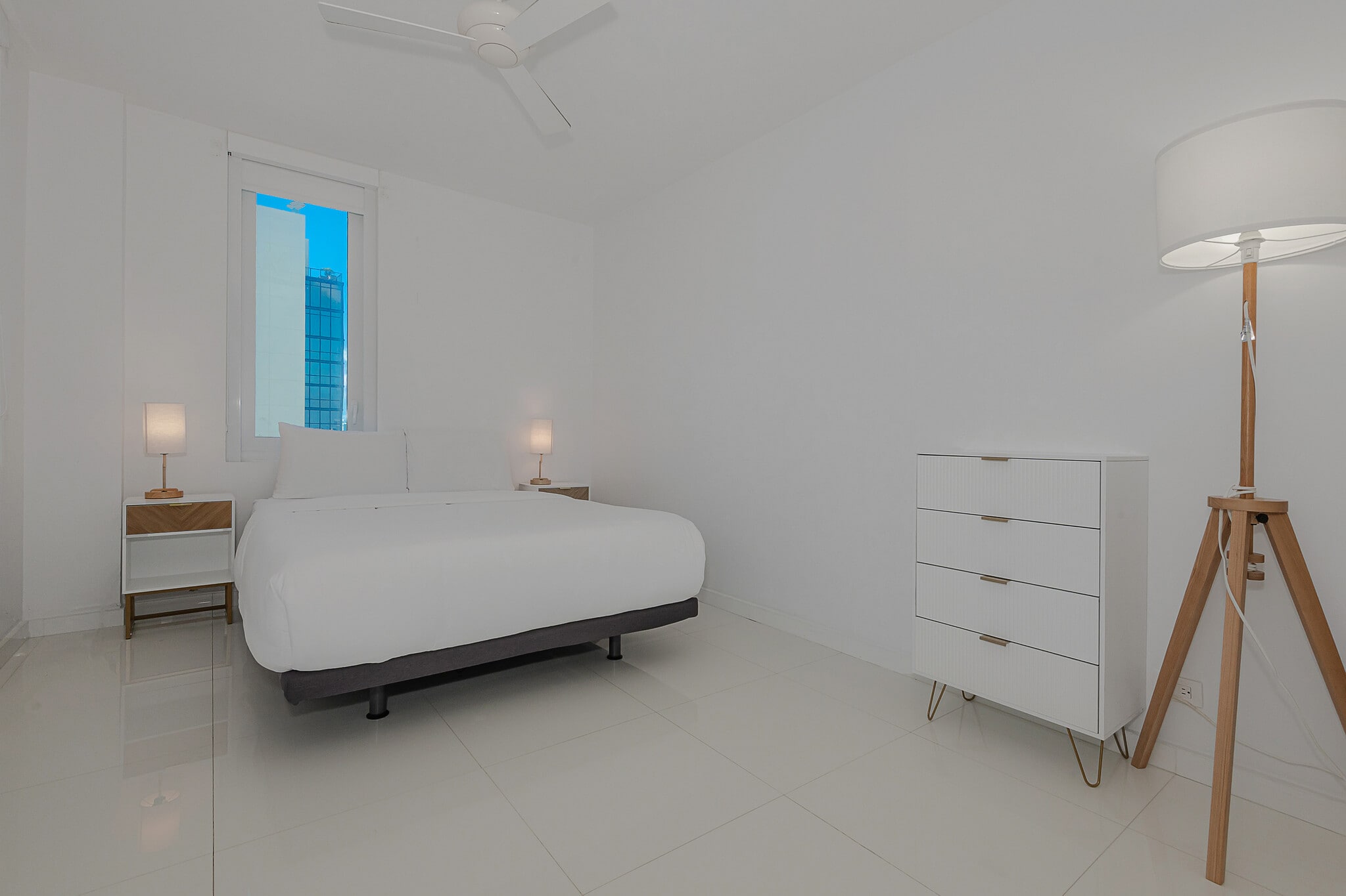 Building Photo - 2301 Collins Ave