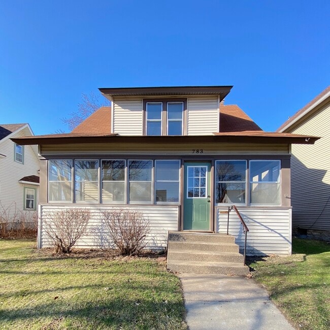 Building Photo - 783 Edmund Ave W