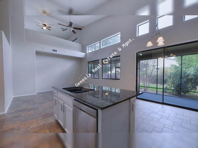 Building Photo - Mesquite Ranch 4 Bedroom