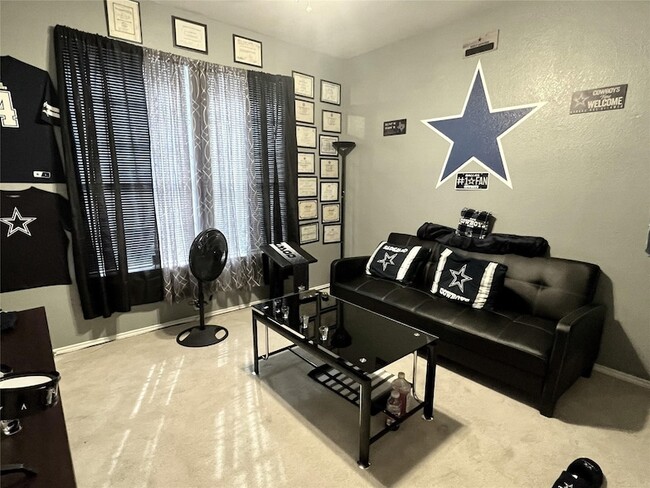 Building Photo - 3009 St Lynda Dr