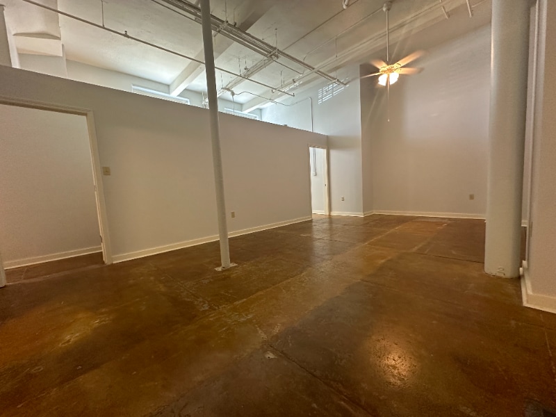 Building Photo - 1401 Scott St