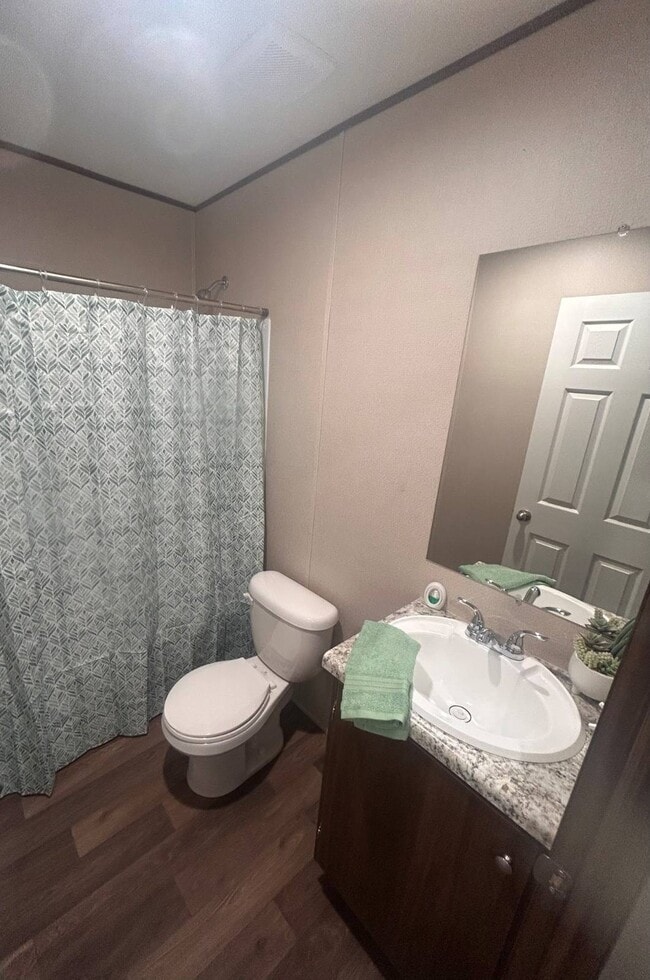 Building Photo - 22 White Oak Village