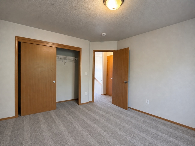 Building Photo - 4825 Northeast 124th Ct.