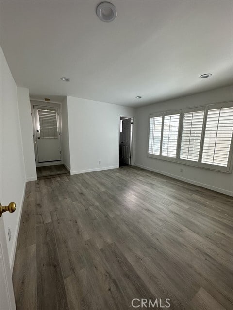 Building Photo - 11438 Moorpark St