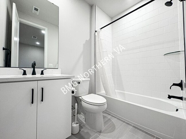 Building Photo - 41684 Carefree Court