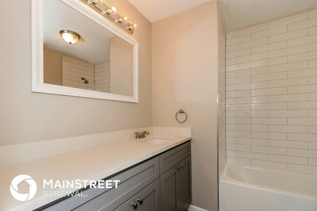 Building Photo - 6800 Franwood Terrace