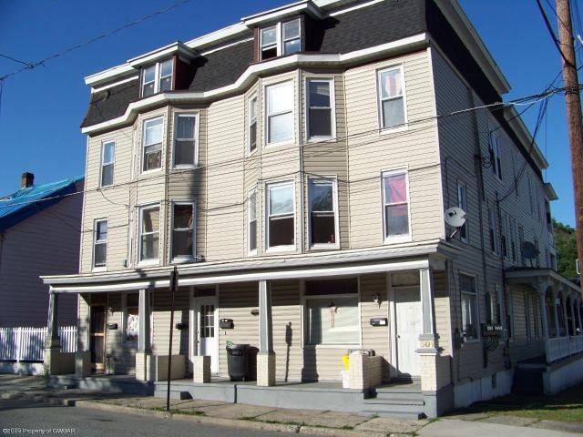 Building Photo - 501 N Railroad St