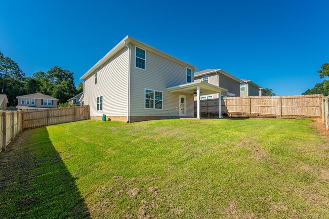 Building Photo - 198 Wainwright Dr