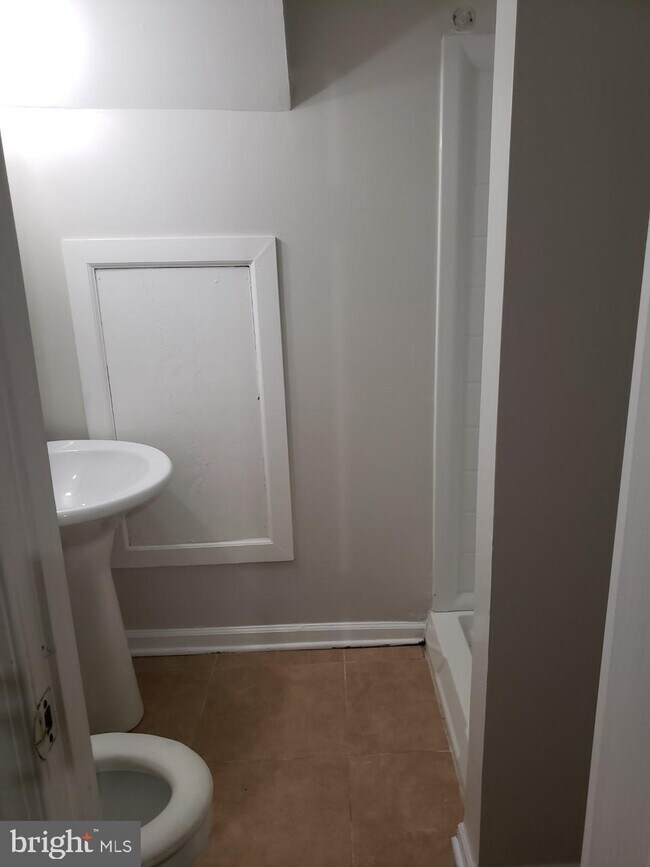 Building Photo - 924 Portia Ct