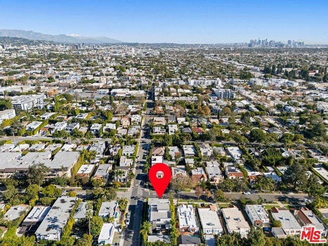 Building Photo - 853 N Kilkea Dr