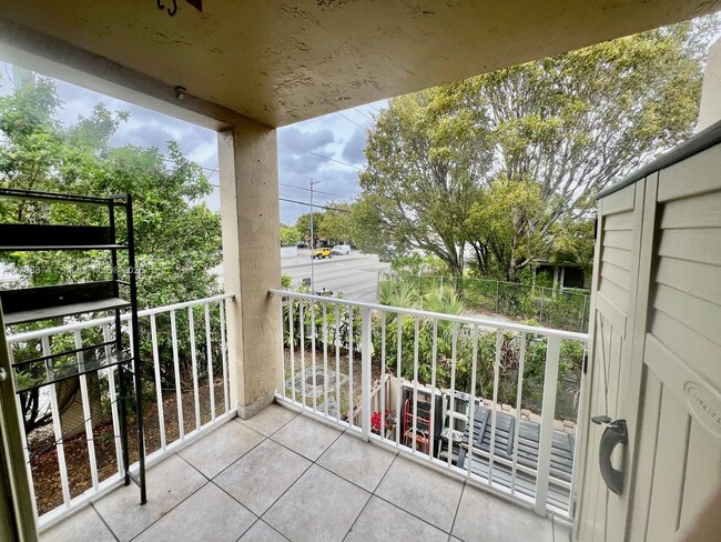 Building Photo - 15711 SW 137th Ave