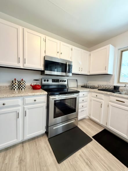 Building Photo - 2708 W 98th Dr