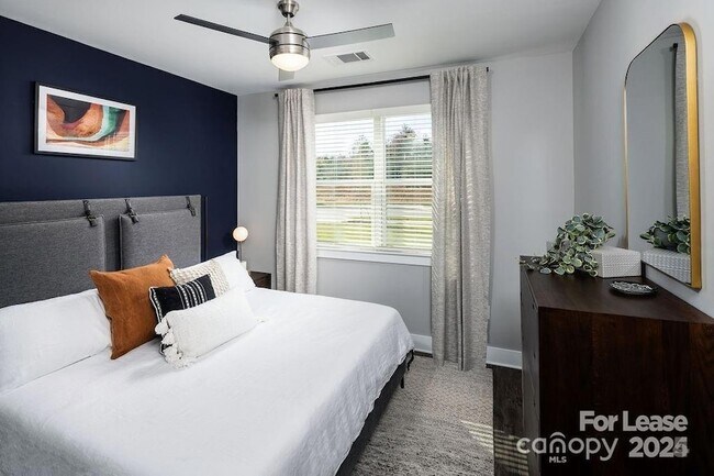 Building Photo - 225 Rhyne Rd