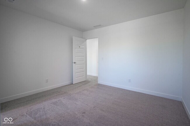 Building Photo - 9085 Summerton St