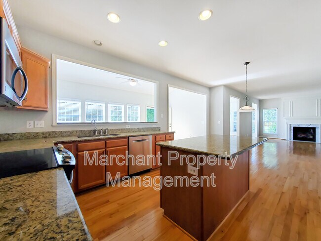 Building Photo - 15 Silverthorn Ct