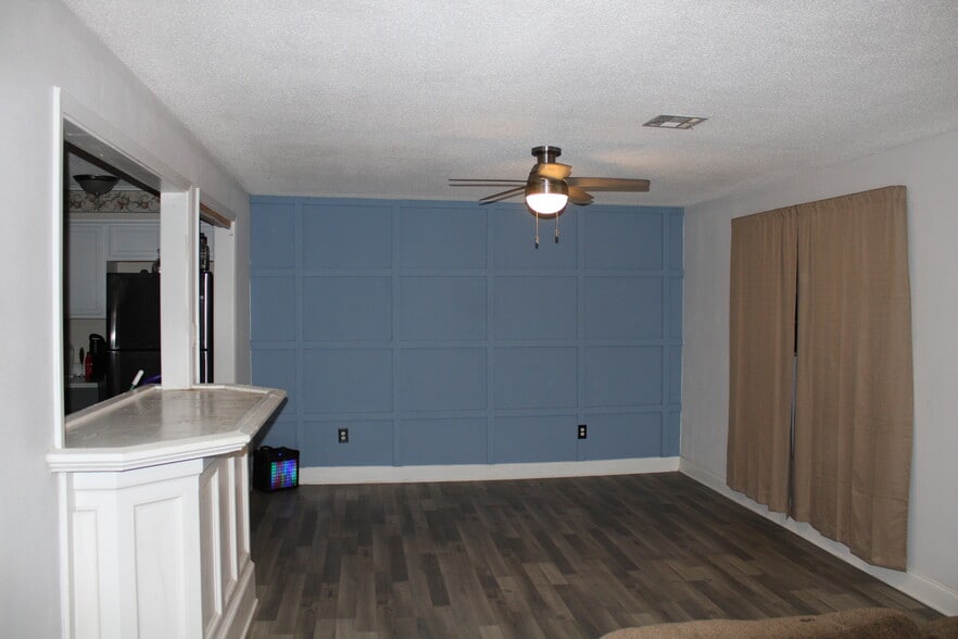 Building Photo - 9 Gerard Ct