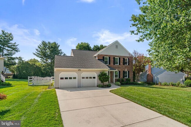 Building Photo - 4706 Bates Dr