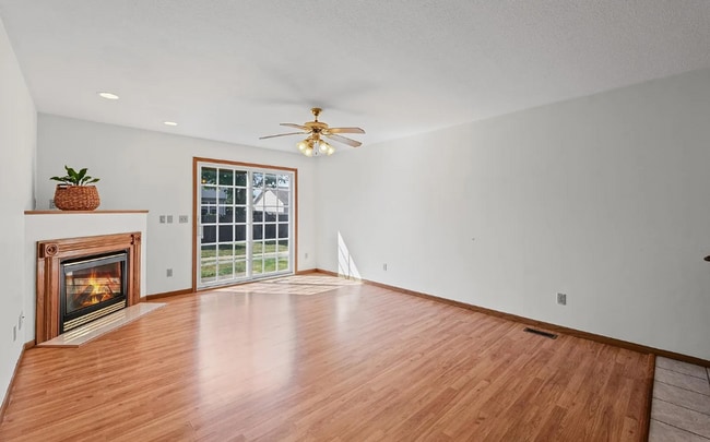 Building Photo - 3907 Aberdeen Dr