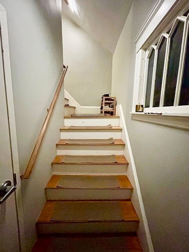 Building Photo - 66-68 Exeter St