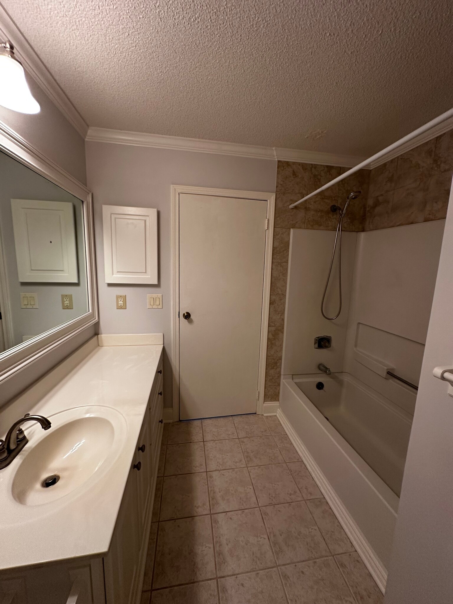 Master Bath - 6462 Sweet Gum Trl