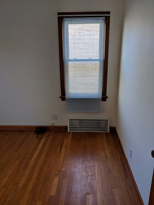 Building Photo - 3 bed Garfield cape cod now available