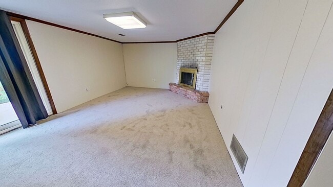 Building Photo - Single Family Home