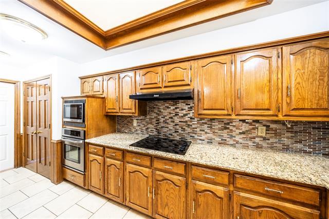 Building Photo - 1400 Sacramento Terrace