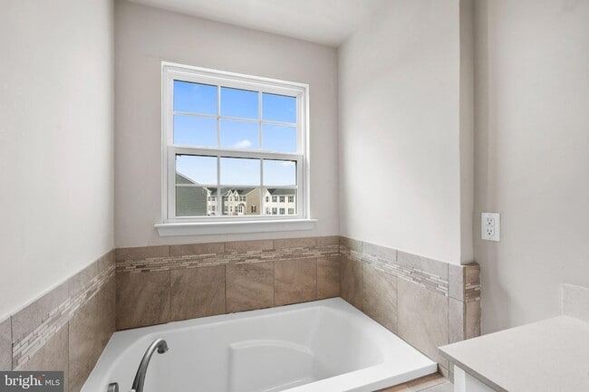 Building Photo - 168 Bishop Wy