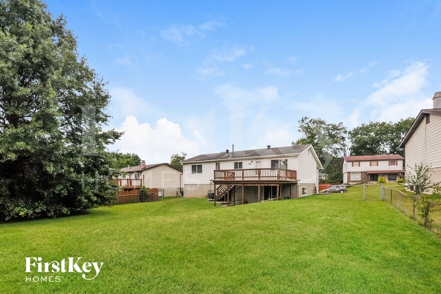 Building Photo - 5708 Madlar Ln