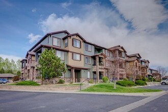 Building Photo - 2BR/2BA Ground Floor Condo with 2 Patios in GVR!